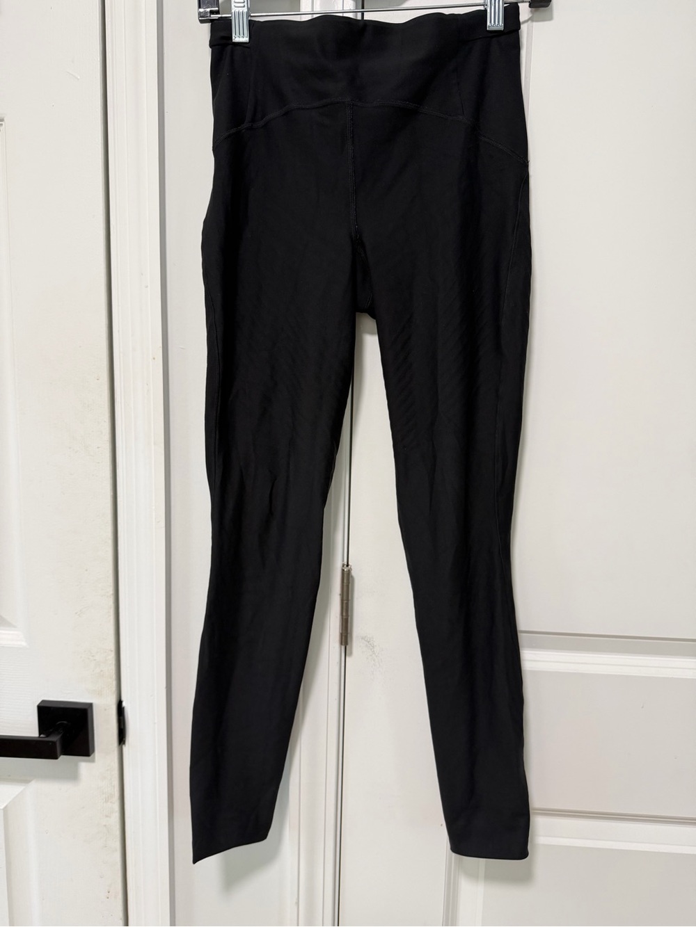 Lululemon High-Rise Black Active Leggings size8